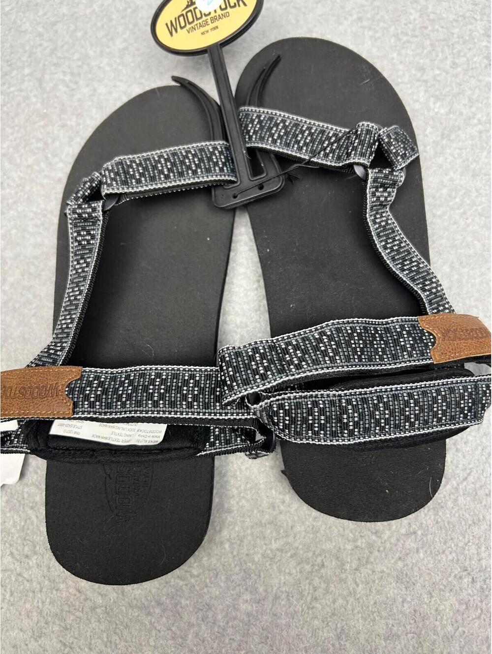 WOODSTOCK Mens Sandals ,Summer Flip Flops , Outdoor Beach Slippers. SIZE: 11/12